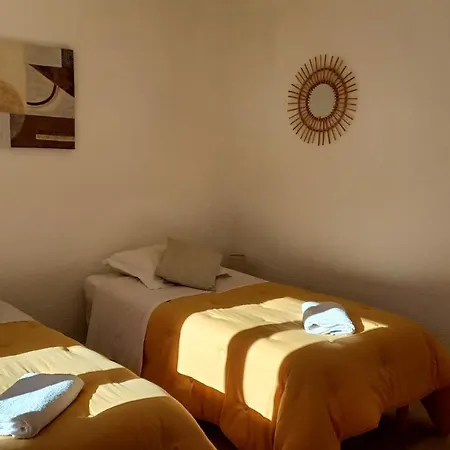Appartement, La Route Des Grandes Alpes , 8 Couchages, Garage Pour Motards, Cyclistes, Possibilité De Supplémentaires, Si De 8 Personnes *