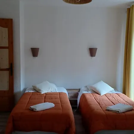 Appartement Appartement, La Route Des Grandes Alpes , 8 Couchages, Garage Pour Motards, Cyclistes, Possibilité De Supplémentaires, Si De 8 Personnes *