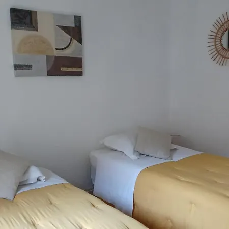 Appartement Appartement, La Route Des Grandes Alpes , 8 Couchages, Garage Pour Motards, Cyclistes, Possibilité De Supplémentaires, Si De 8 Personnes *