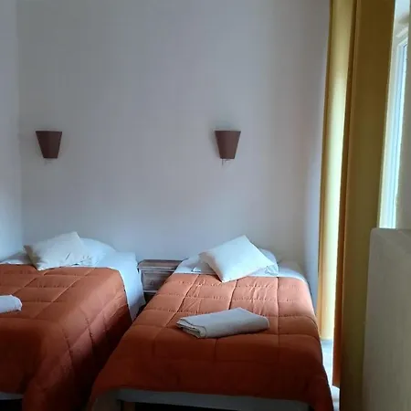Appartement, La Route Des Grandes Alpes , 6 Couchages, Garage Pour Motards, Cyclistes, Possibilite De Supplementaires, Si De 6 Pers