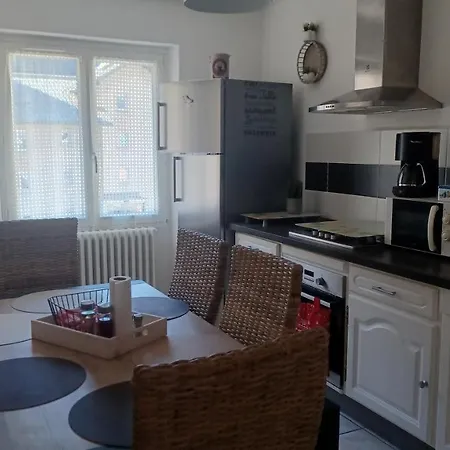 Appartement, La Route Des Grandes Alpes , 6 Couchages, Garage Pour Motards, Cyclistes, Possibilite De Supplementaires, Si De 6 Pers Apartmán