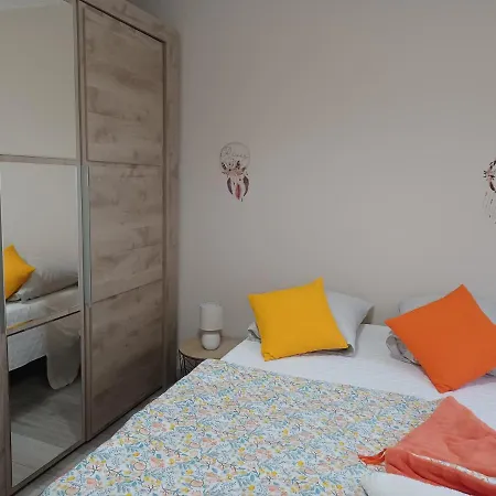 Appartement, La Route Des Grandes Alpes , 6 Couchages, Garage Pour Motards, Cyclistes, Possibilite De Supplementaires, Si De 6 Pers Apartmán